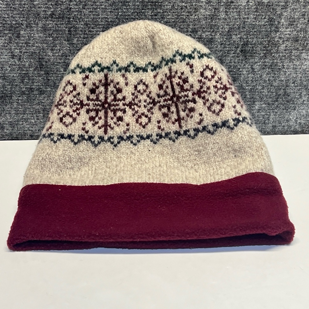 Vintage 90s Berkshire Ladies Beanie Hat Snowflake wool blend